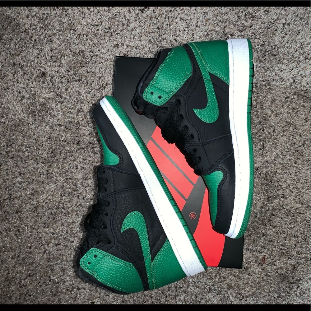 Air Jordan 1 Retro High OG GS “Pine Green 2.0”